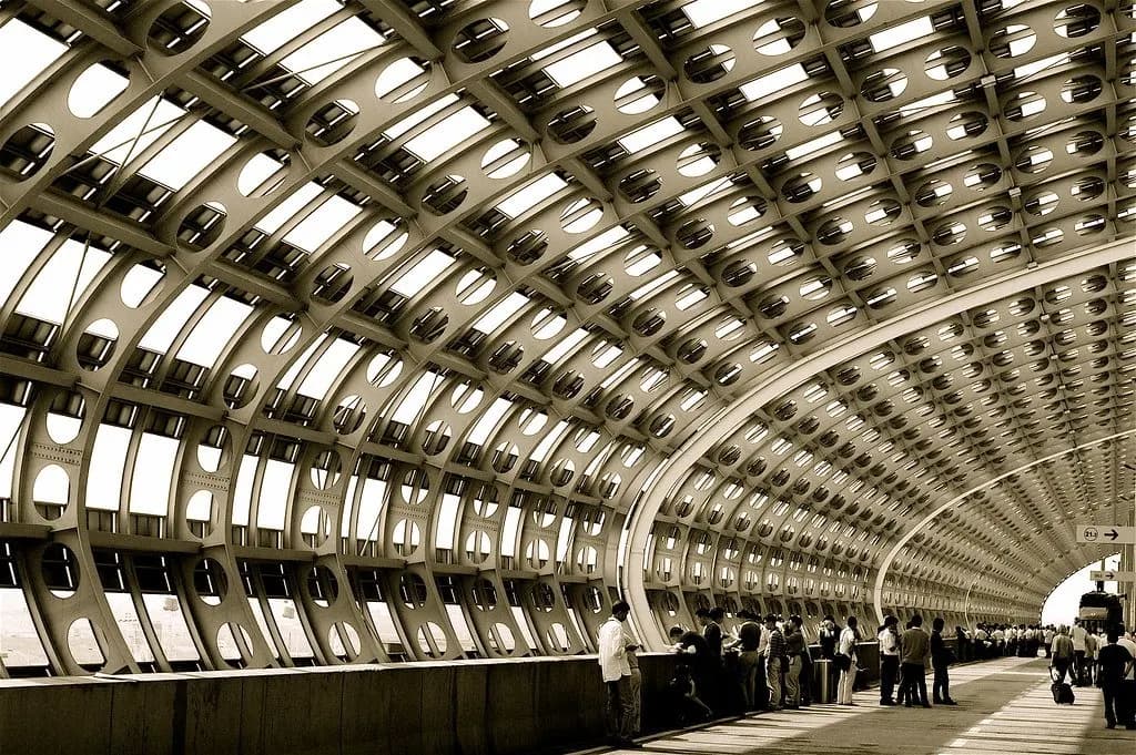Curved steel roof structure of a large public hall